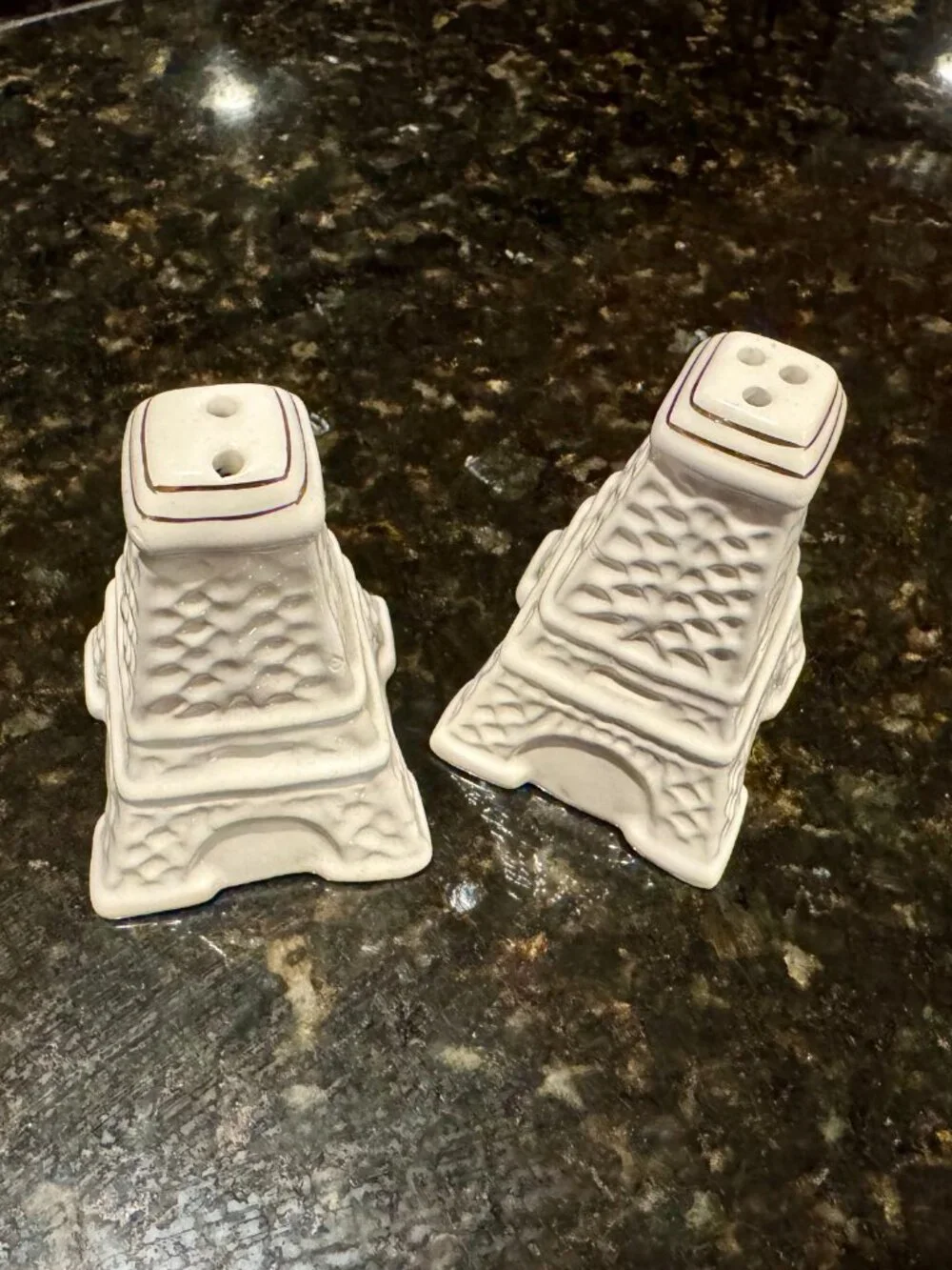 Eiffel Tower Salt and Pepper Shakers - New, never used